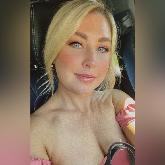 Meet your Posher, Mystique - Picture 2 of 4